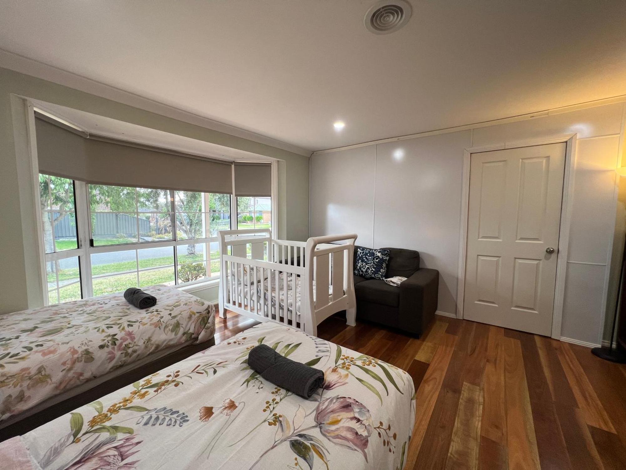 Spacious 6 Bedroom Holiday Home 15 Min Away From Melbourne Airport Sydenham Zewnętrze zdjęcie