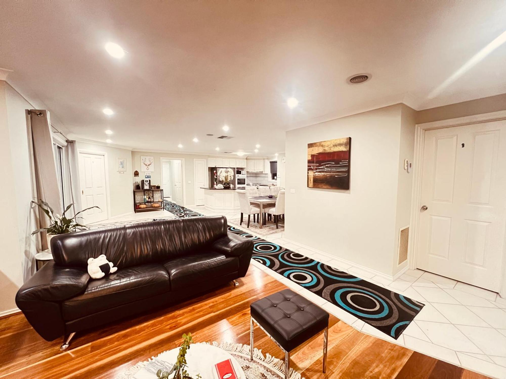 Spacious 6 Bedroom Holiday Home 15 Min Away From Melbourne Airport Sydenham Zewnętrze zdjęcie