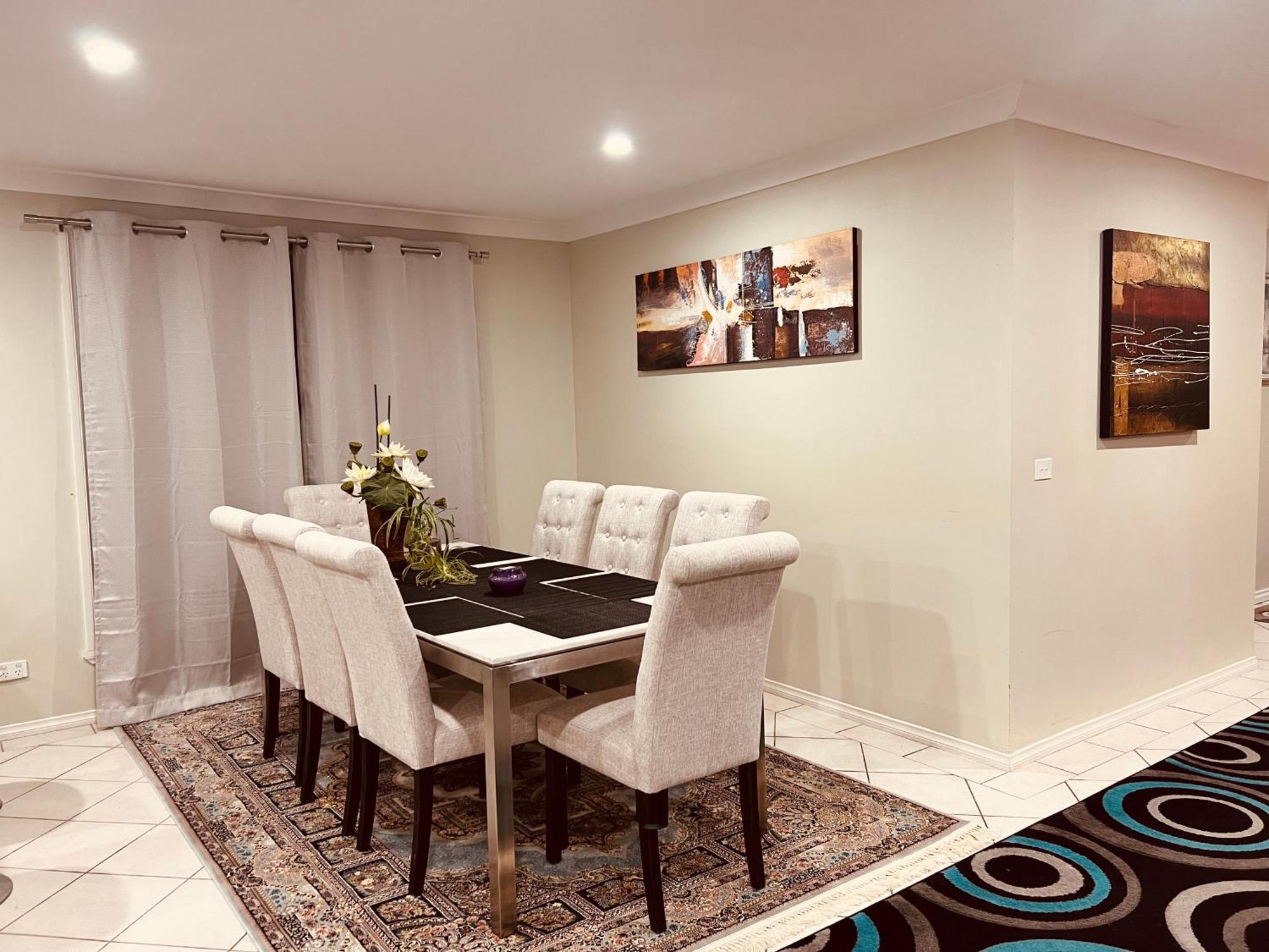 Spacious 6 Bedroom Holiday Home 15 Min Away From Melbourne Airport Sydenham Zewnętrze zdjęcie