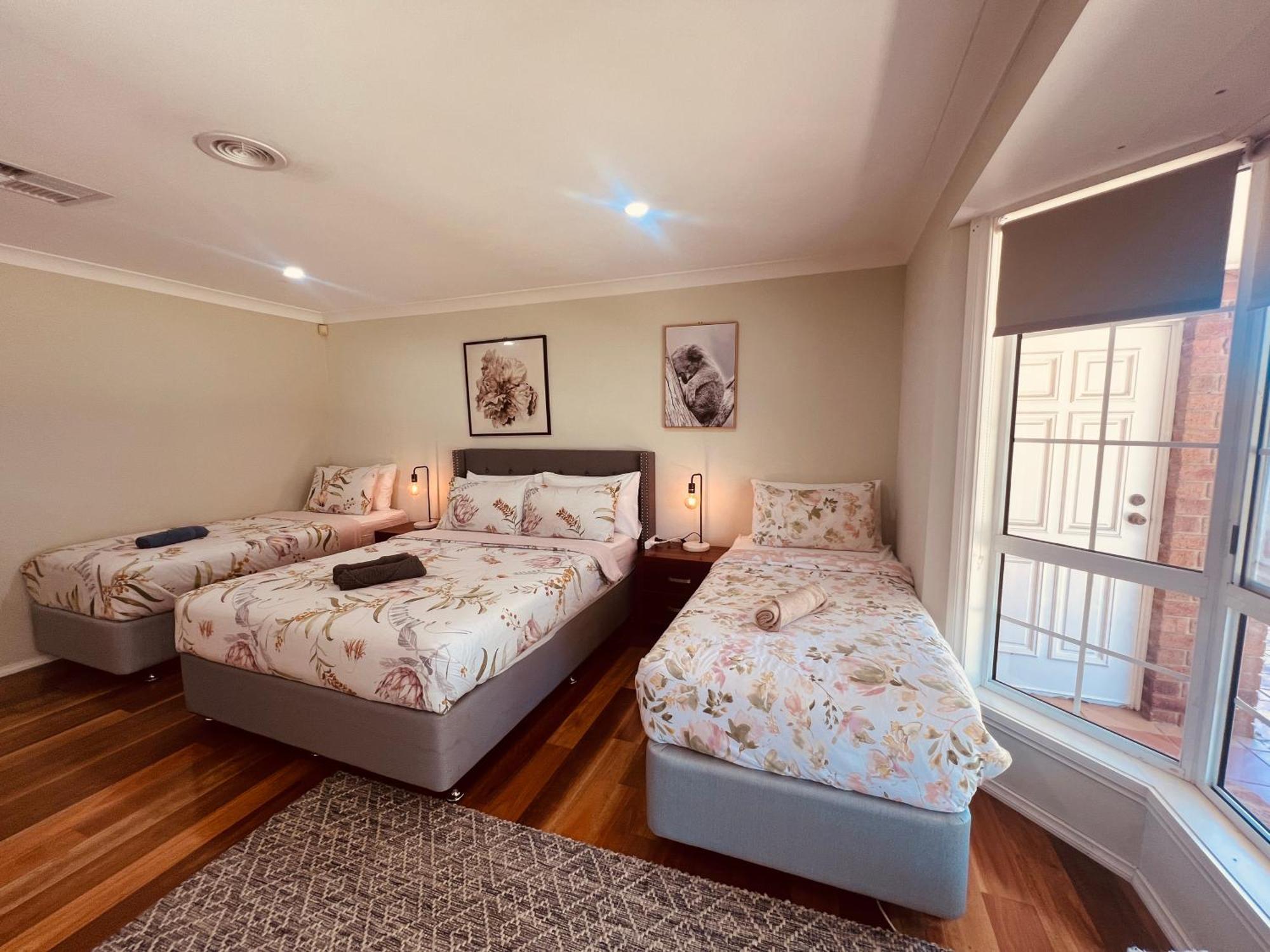 Spacious 6 Bedroom Holiday Home 15 Min Away From Melbourne Airport Sydenham Zewnętrze zdjęcie